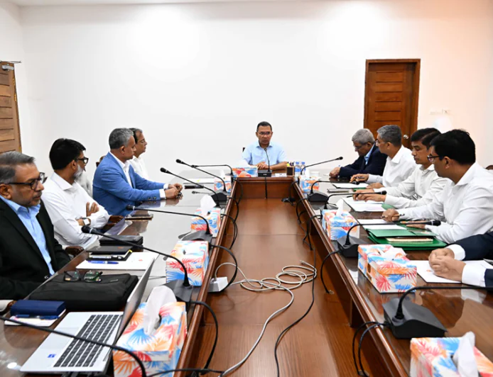 PM Holds Meeting on Using Binna Grass for Riverbank Protection