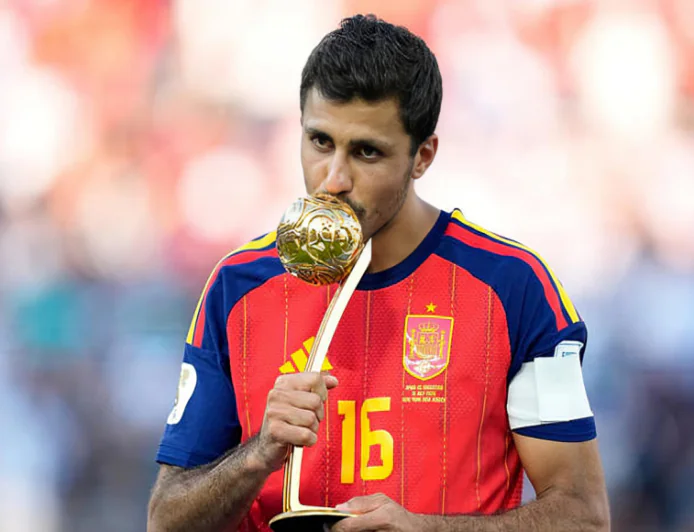 Barcelona agree deal with Man City to sign Rodri