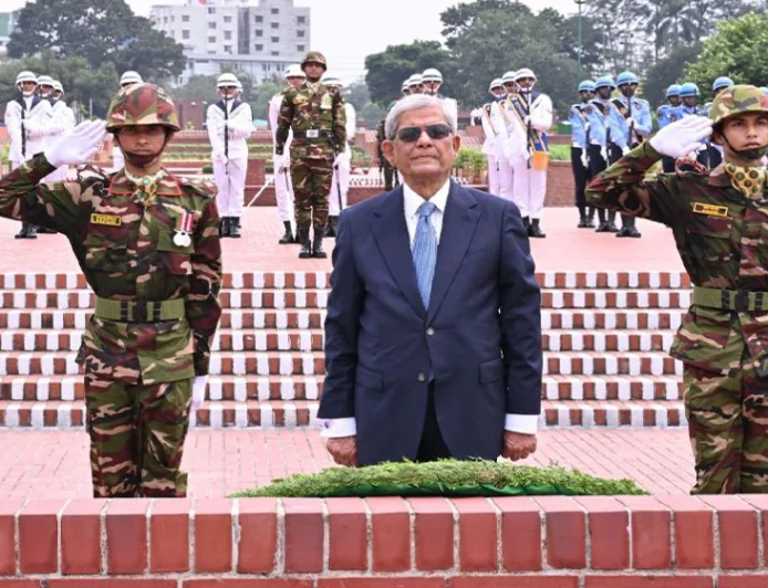 President Pays Tribute at National Memorial