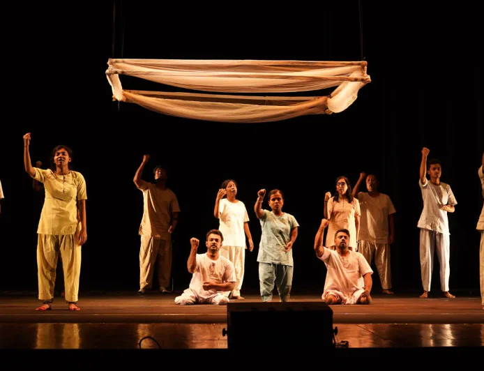 ‘Ekshathe Choli, Ekshathe Bachi’ Breaks Barriers, Promotes Inclusion in Theatre