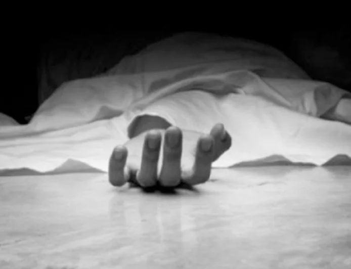 Boy dies after falling from train roof in Faridpur
