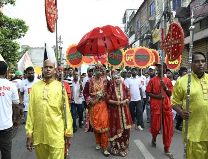 Colorful procession marks Dhaka's 416th anniversary