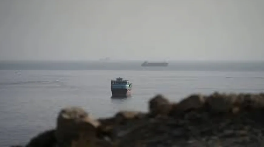 Cargo Ship Hit as Trump Says Iran Talks Could Reopen Hormuz Today