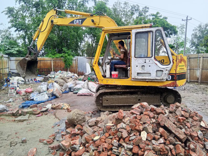 Environment dept dismantles illegal  lead-producing factory in Madhupur