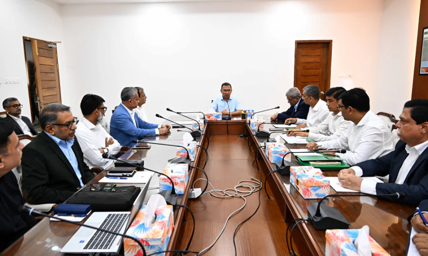 PM Holds Meeting on Using Binna Grass for Riverbank Protection