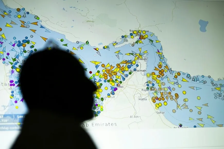 Iran Nears Hormuz Deal with Oman, Reopening Hinges on US