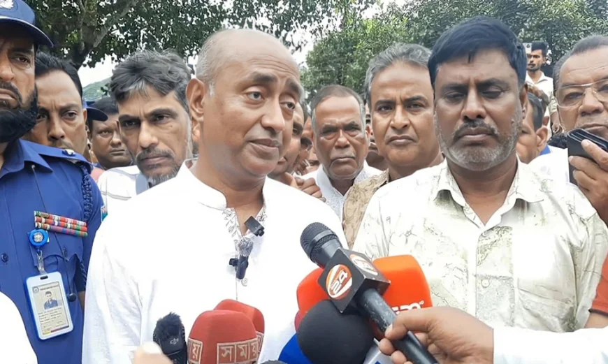 Law Minister Warns of Strict Action Against Hoarding, Market Syndicates