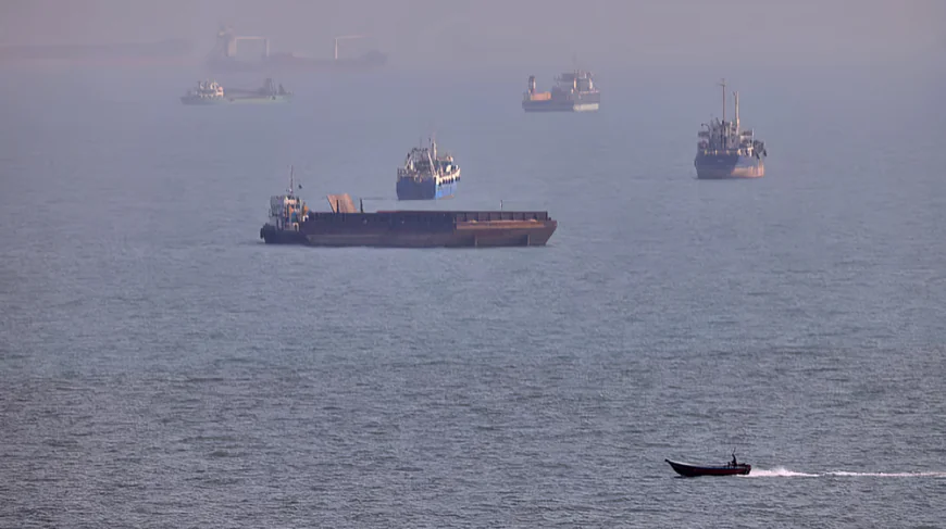 Iran Guards Refuse to Reopen Hormuz Until US Meets Tehran’s Demands