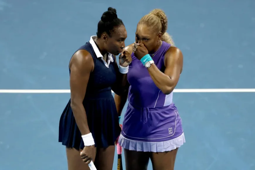Zverev advances in Cincinnati as Williams sisters bow out