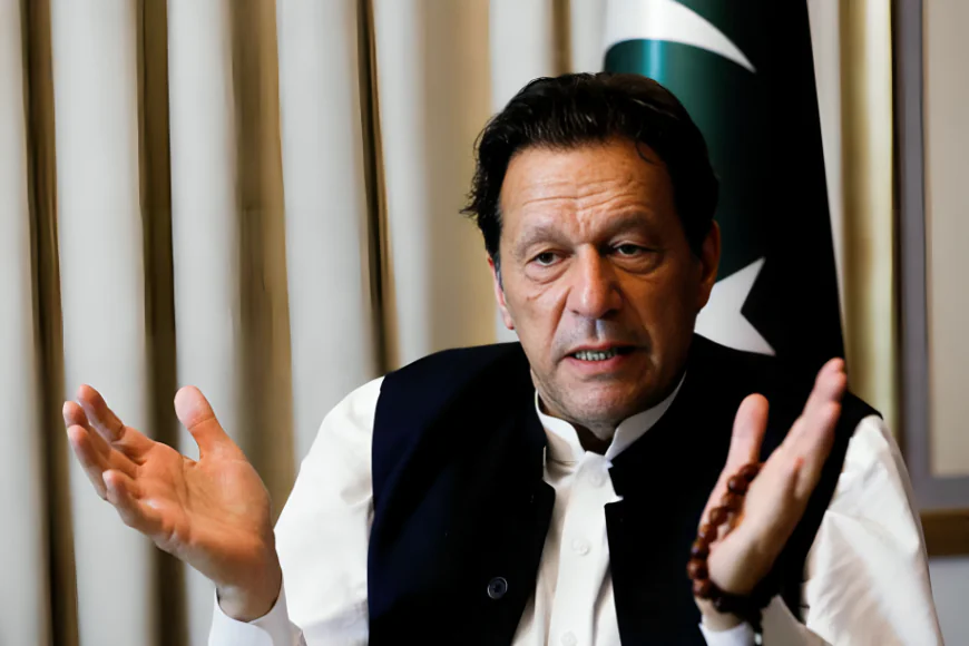 Pakistan Govt to Challenge Court Order to Move Ex-PM Khan to Hospital
