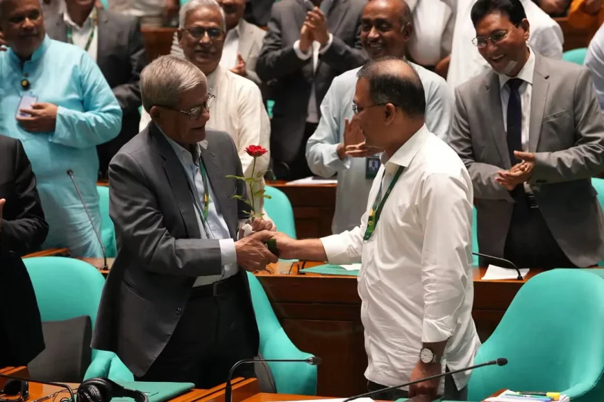 PM Congratulates New President with Red Roses