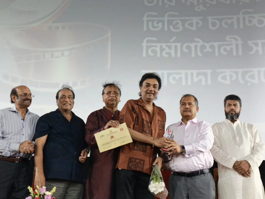 58 film personalities honoured at ‘Hridoye Dhaka 416’