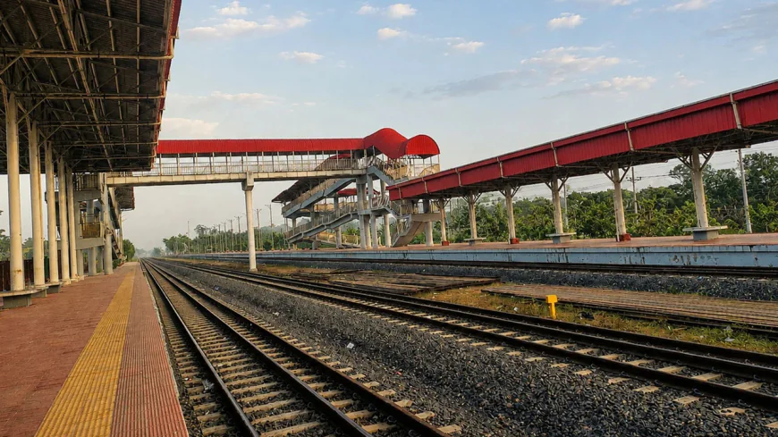 South Chattogram to get faster rail connectivity through dual-gauge upgrade
