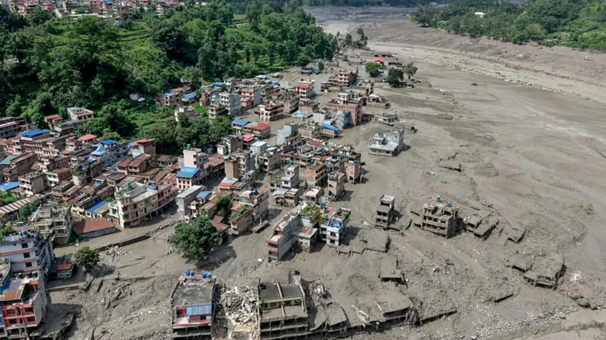Missing people feared after Nepal Tibet flash floods