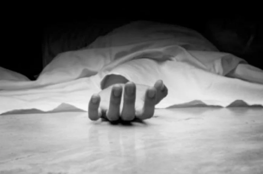 Boy dies after falling from train roof in Faridpur