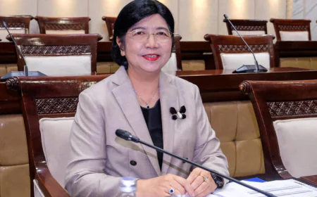 Indonesia parliament confirms Destry Damayanti as new central bank chief