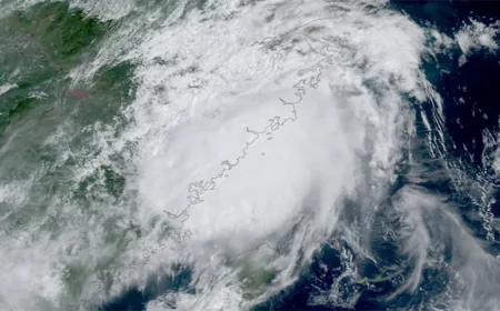 Schools, ferry services suspended as Typhoon Saudel hits eastern China