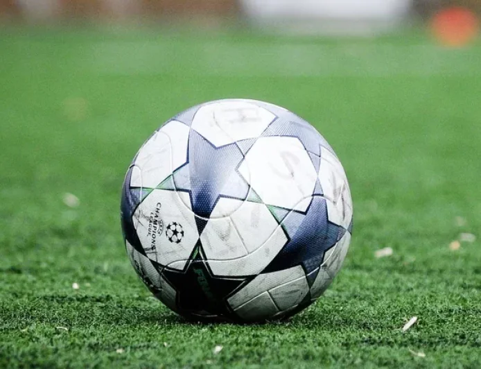 Wrexham thrash Millwall to claim first Championship win