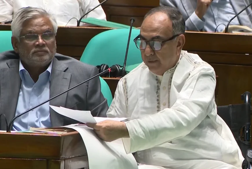 Mirza Abbas makes emotional return to parliament: ‘I have returned to the people’