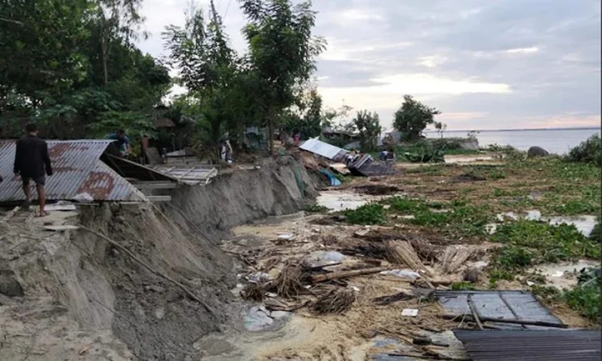 Teesta river erosion destroys more than 100 houses in Gaibandha