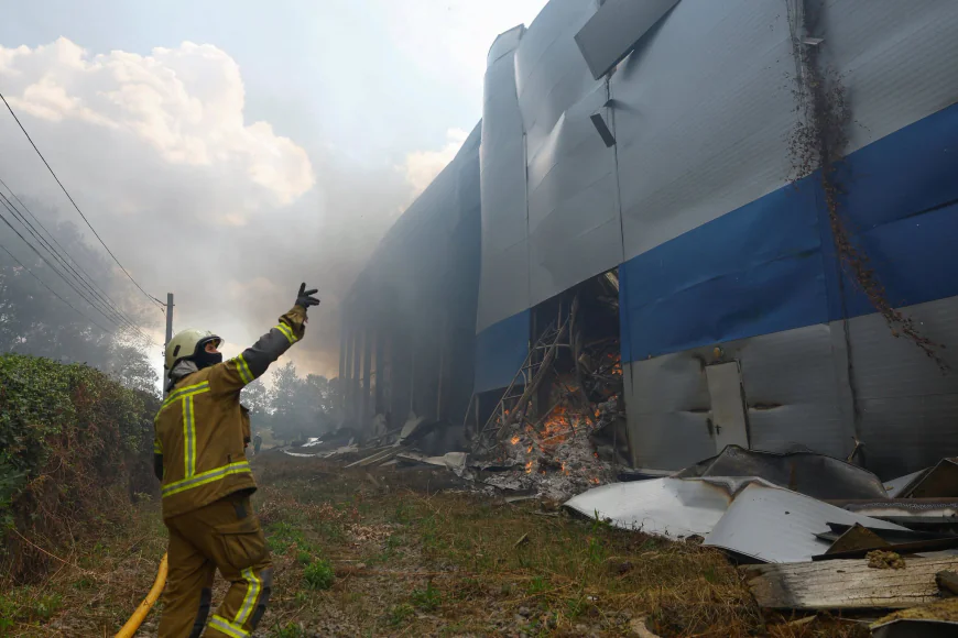 Russia strikes SBU headquarters in Kyiv, Ukraine says security chief was targeted