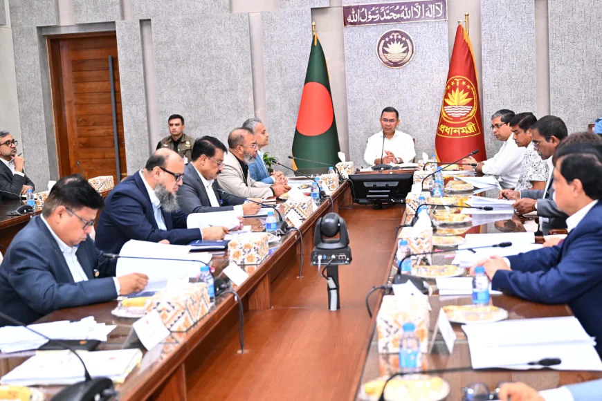 PM orders tougher action against polythene and plastic use