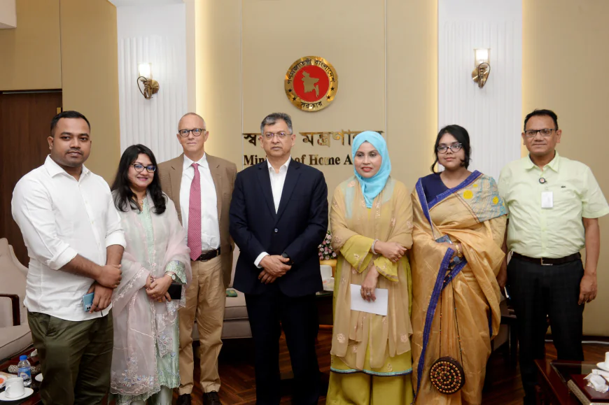 Home Minister Meets IRI Delegation to Discuss Cybercrime and Online Safety