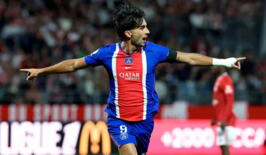 Torres leads PSG to first Ligue 1 win of the season