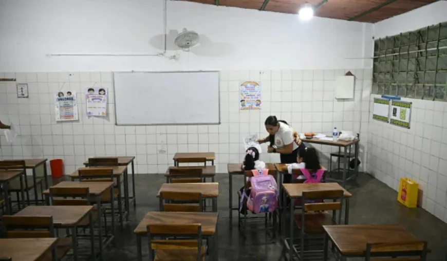 Empty classrooms as schools reopen in quake-hit Venezuela's Guaira