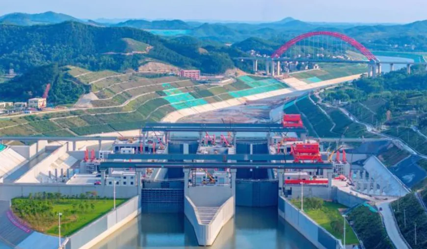 China opens major canal linking inland regions to sea