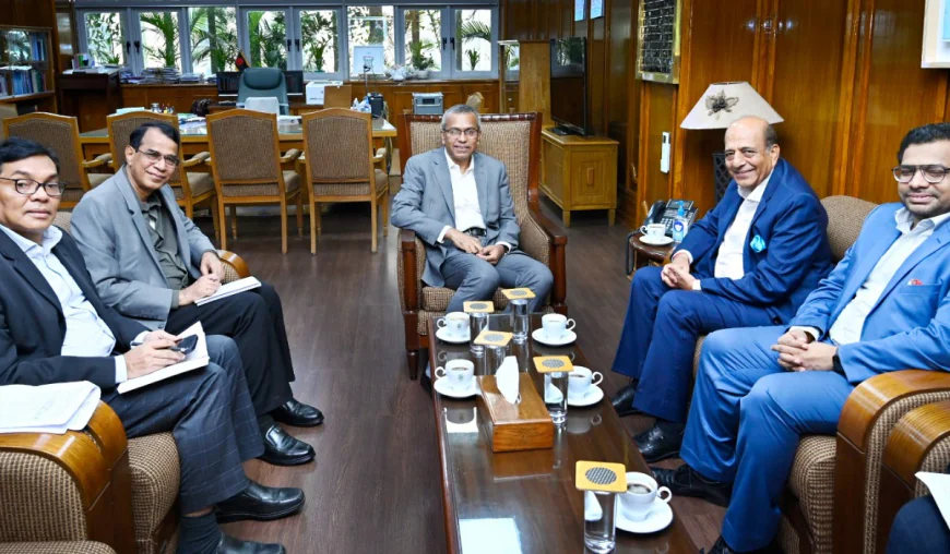 BB governor urges India to import more Bangladeshi products