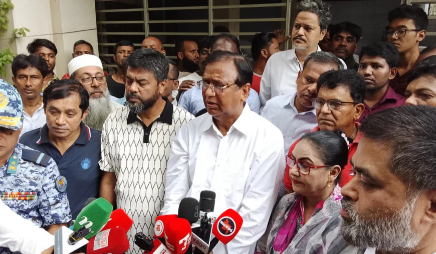 DSCC Launches Drive in Shantibagh to Address Waterlogging and Prevent Dengue