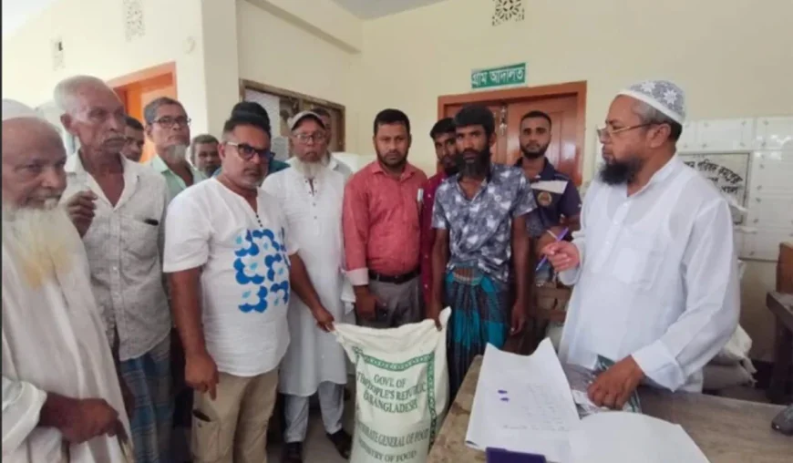 VGF rice distribution begins for 4,200 fishermen families in Jhalakathi