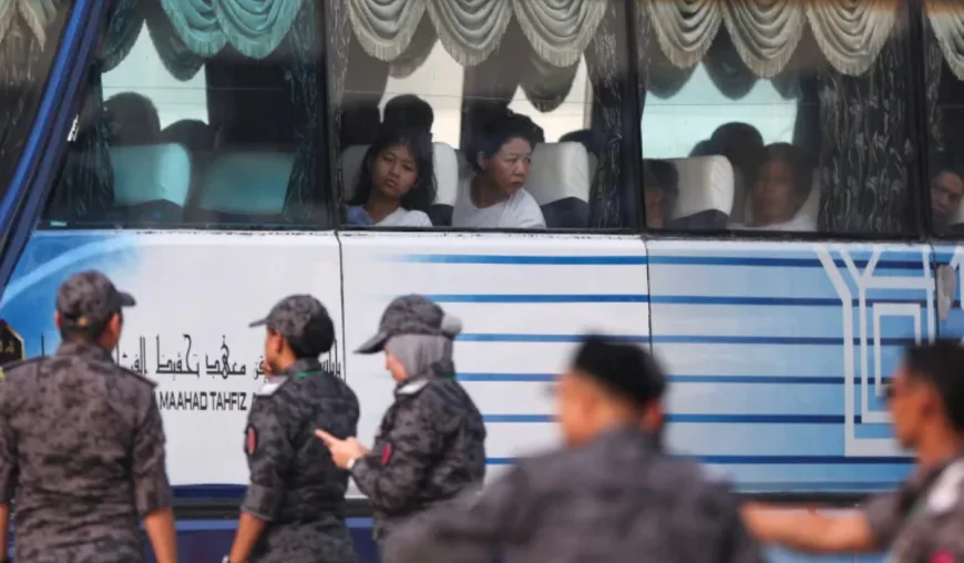Myanmar leader vows to repatriate migrants from Malaysia soon