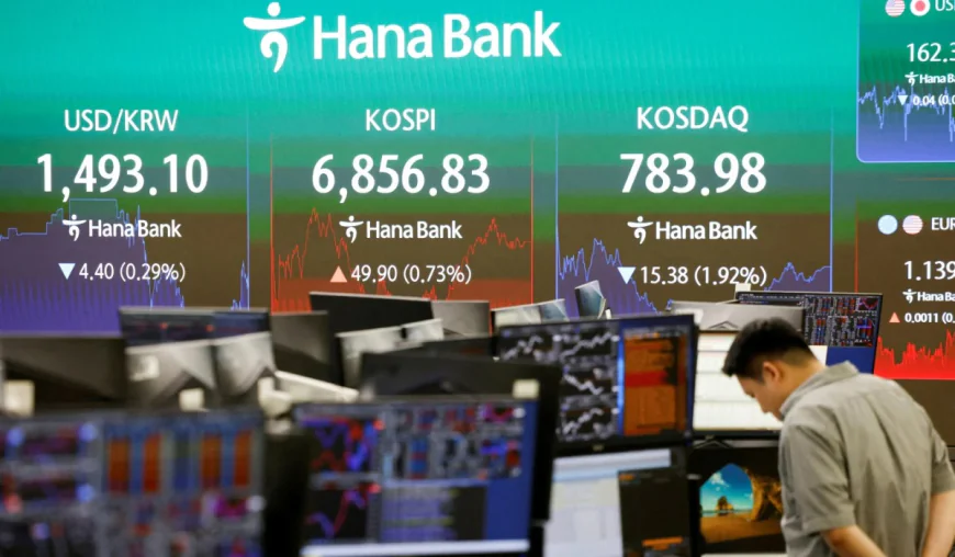 Asian Stocks Rally as Tech Shares Rebound Ahead of Key Earnings