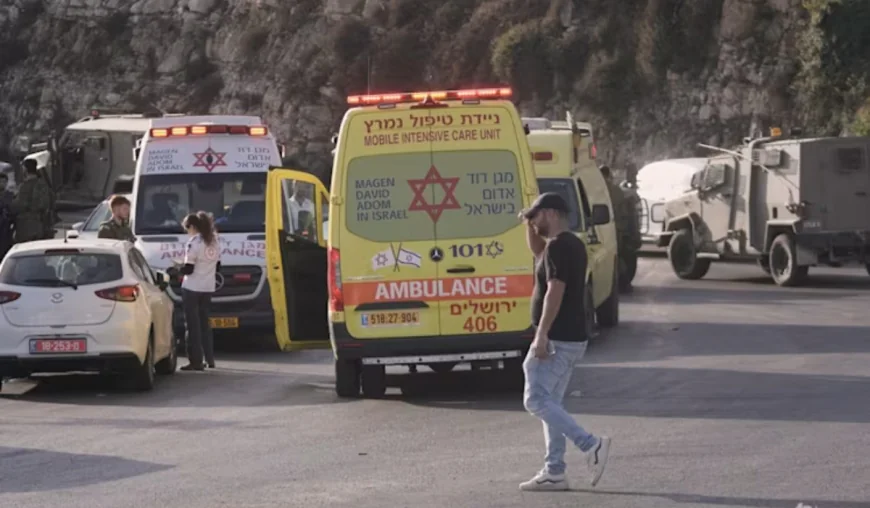 Netanyahu orders West Bank closure after attack injures Israelis ahead of election