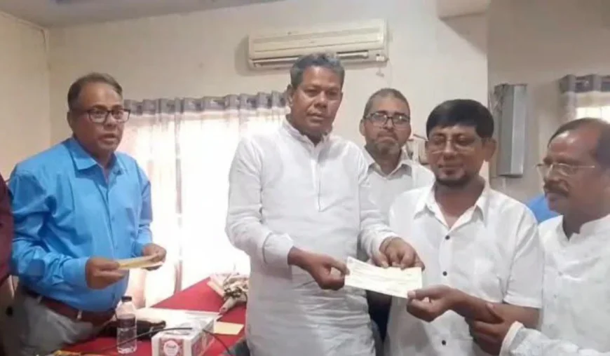 37 underprivileged families receive financial aid in Dinajpur